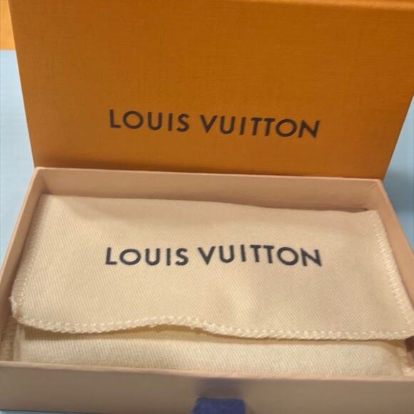 Louis Vuitton Pochette Clés Small Keychain or Coin Case ALL INCLUSIVE! - Picture 2 of 10